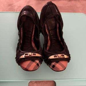 Burberry flats black leather signature canvas tip